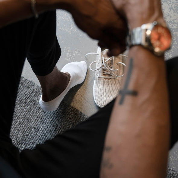 SILVER INVISIBLE SOCKS | WHITE