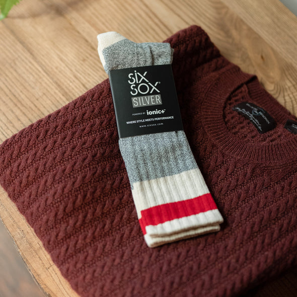 SILVER BOOT SOCKS | GREY RED