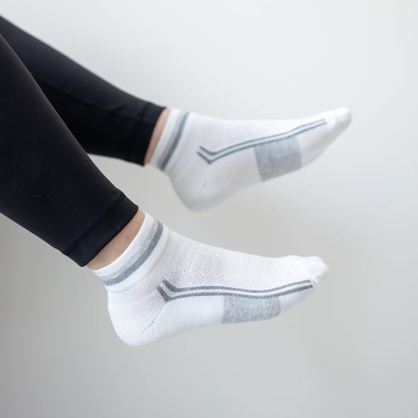 SILVER QUARTER SOCKS | WHITE